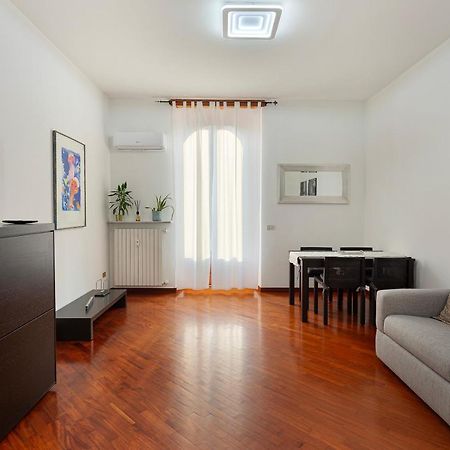 Flat In Citylife Near Metro! Milan Exterior photo